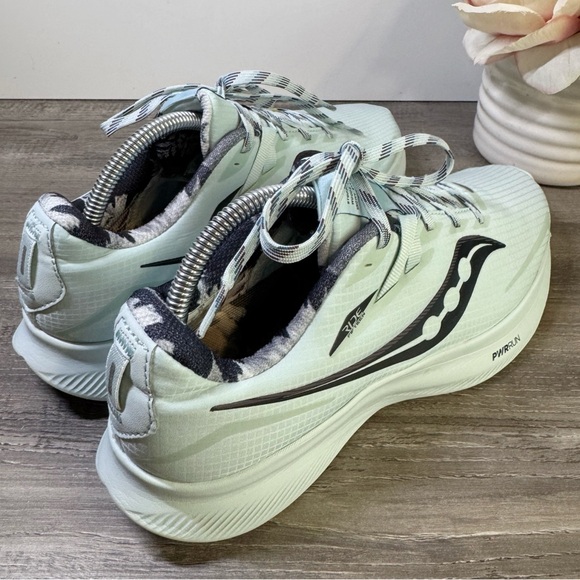 Saucony Ride 15 Runshield Women’s size 10 Promises/Frost $150 EUC - Picture 5 of 12